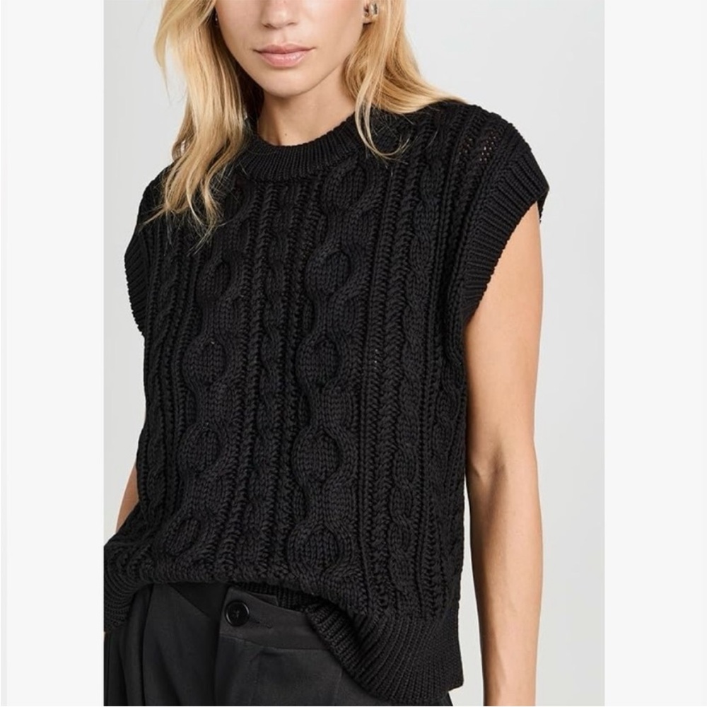 Velvet by Graham and Spencer Black Cable Knit Sleeveless Sweater Vest